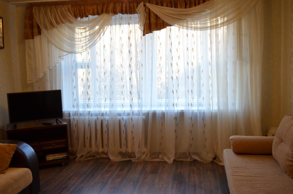 Apartment At Zhukova Street Баранавичи Екстериор снимка