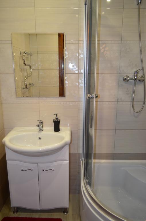 Apartment At Zhukova Street Баранавичи Екстериор снимка