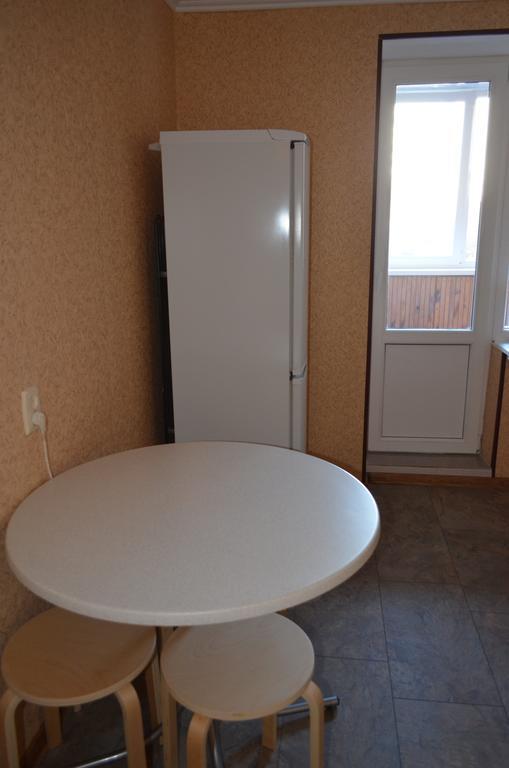 Apartment At Zhukova Street Баранавичи Екстериор снимка