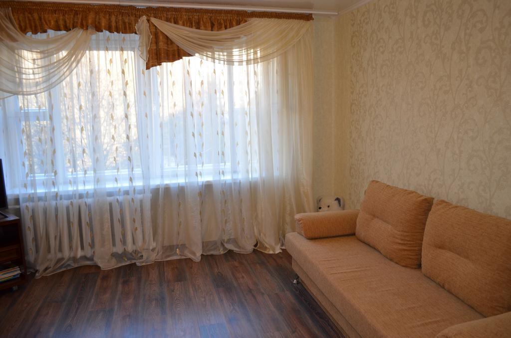 Apartment At Zhukova Street Баранавичи Екстериор снимка