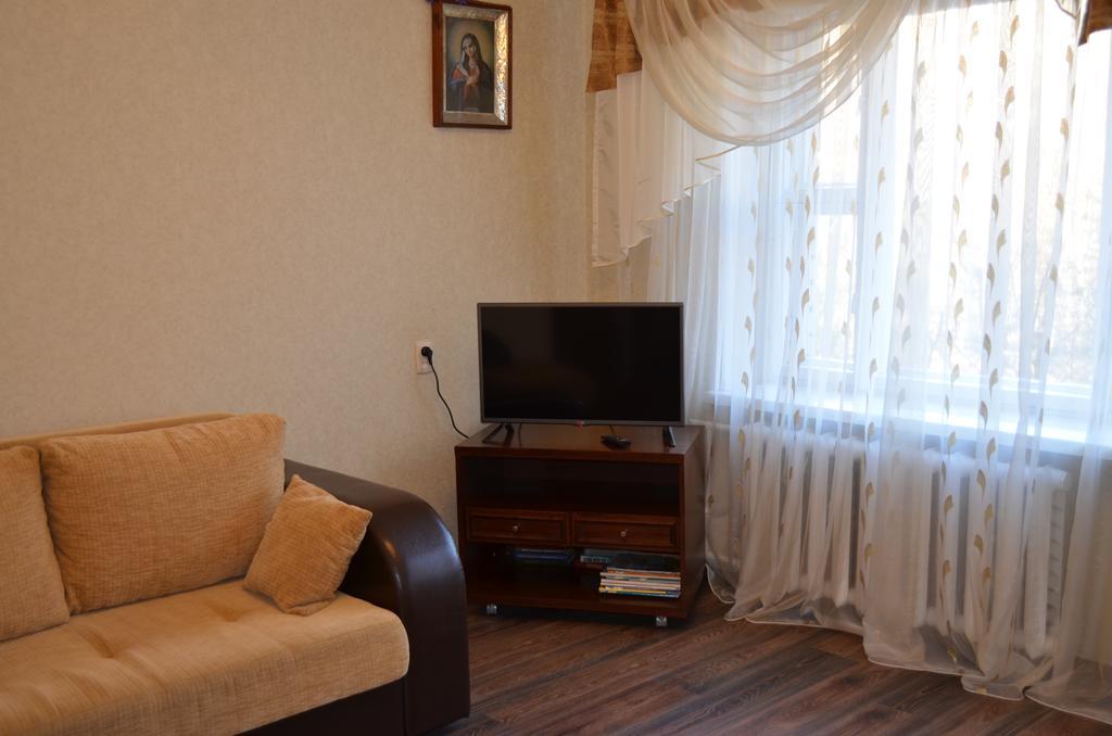 Apartment At Zhukova Street Баранавичи Екстериор снимка